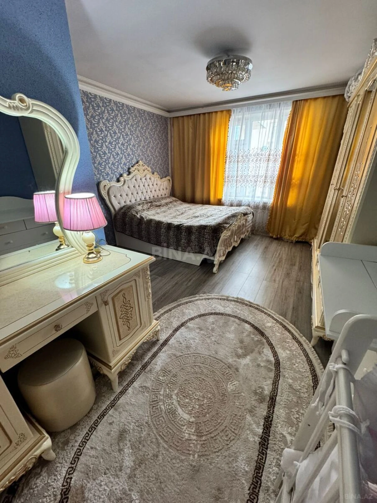 Satılır 2 otaqlı mənzil 70 m²