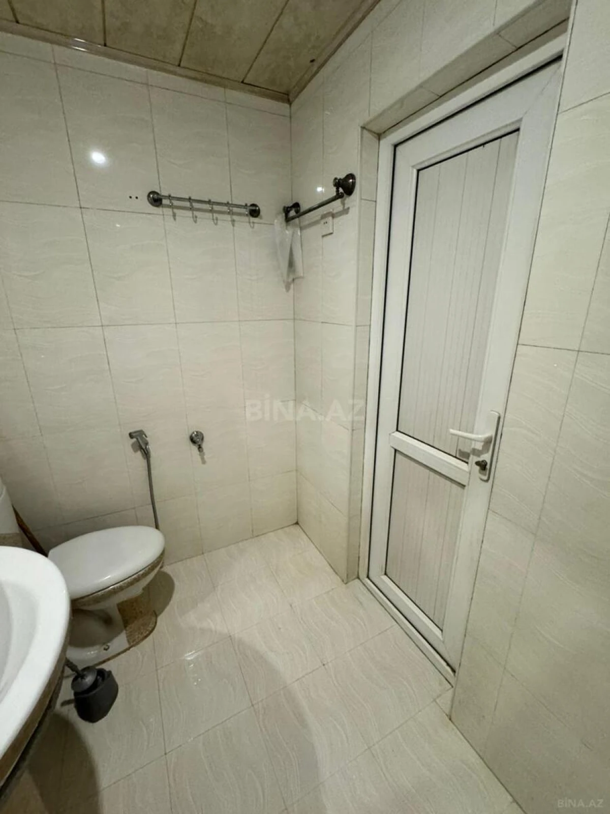 Satılır 2 otaqlı mənzil 70 m²