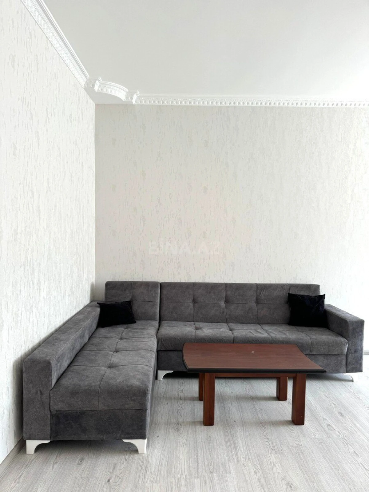 Kirayə verilir 3 otaqlı mənzil 105 m²