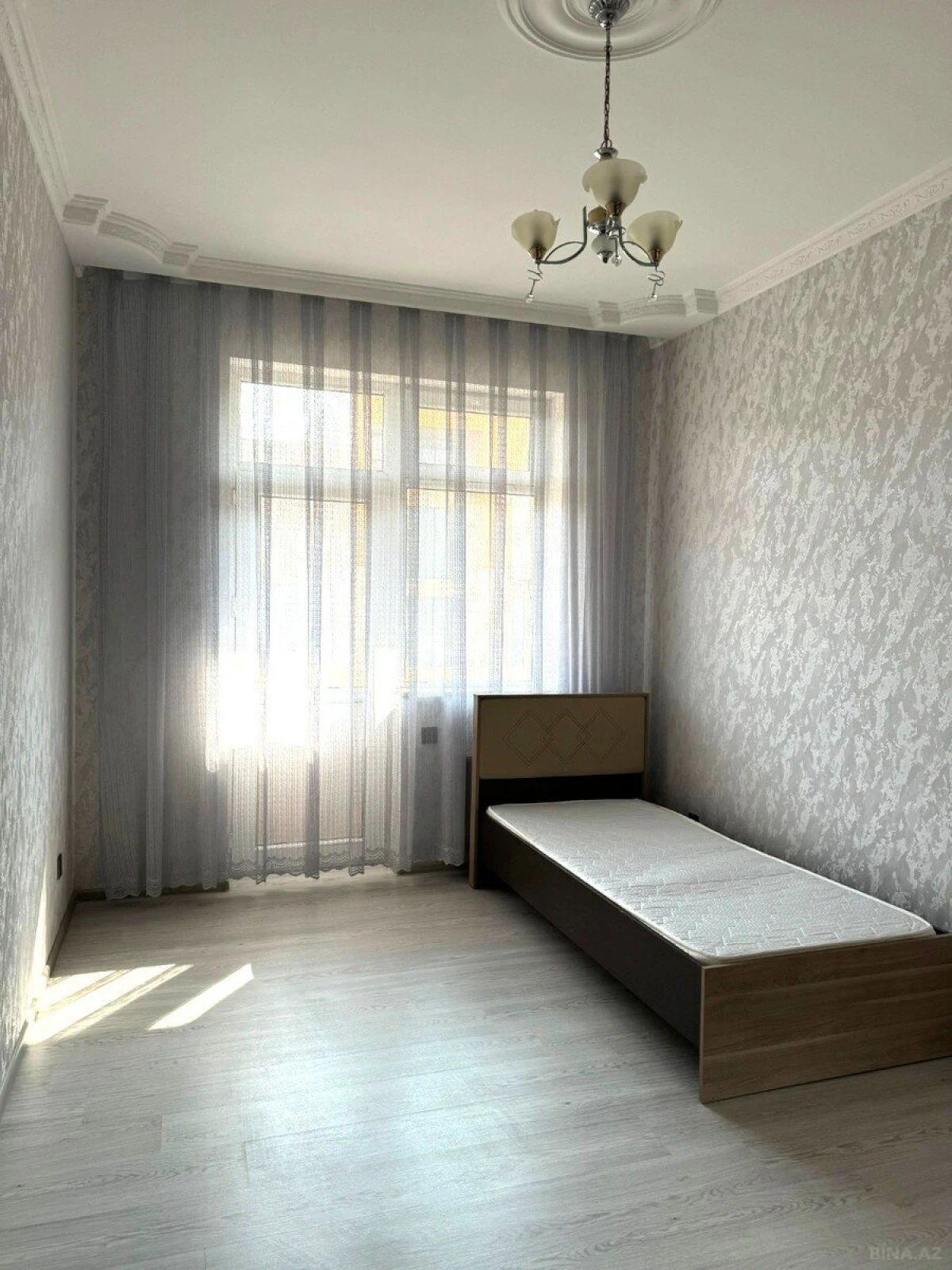 Kirayə verilir 3 otaqlı mənzil 105 m²