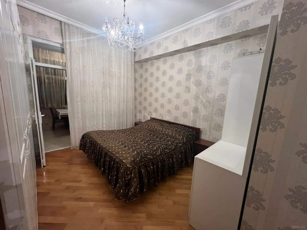 Satılır 2 otaqlı mənzil 69 m²