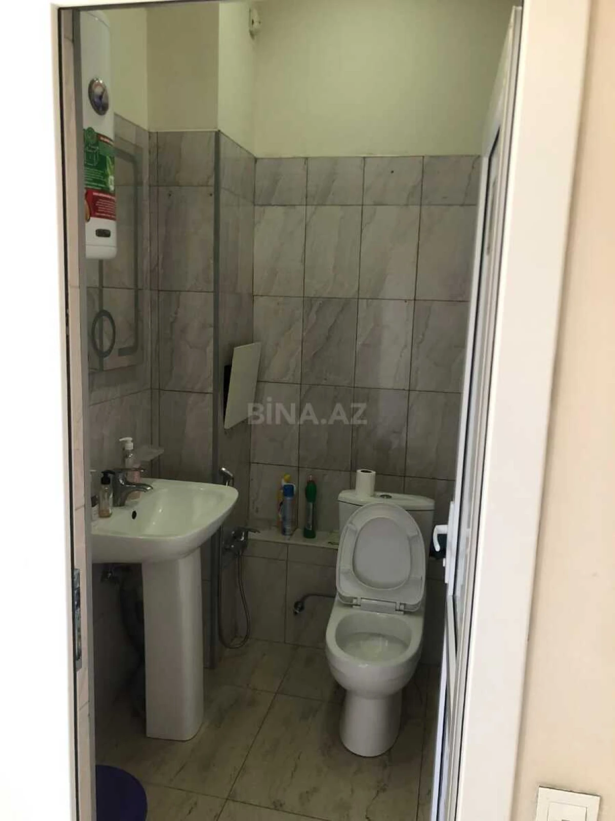 Kirayə verilir obyekt 220 m²