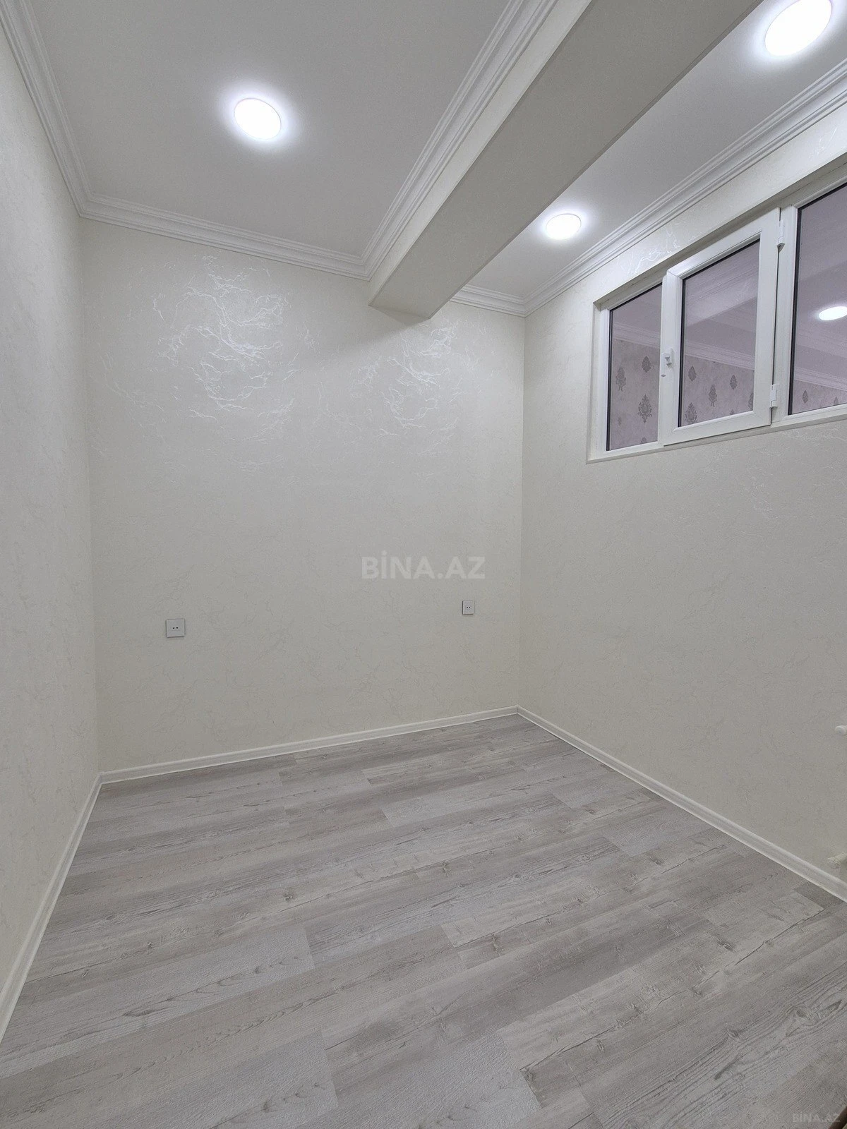Satılır 3 otaqlı mənzil 58 m²