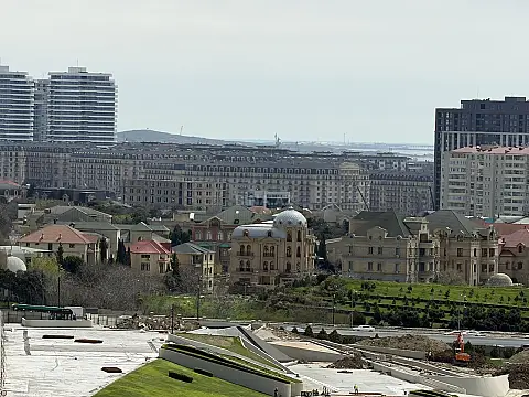 Satılır 2 otaqlı mənzil 106 m²