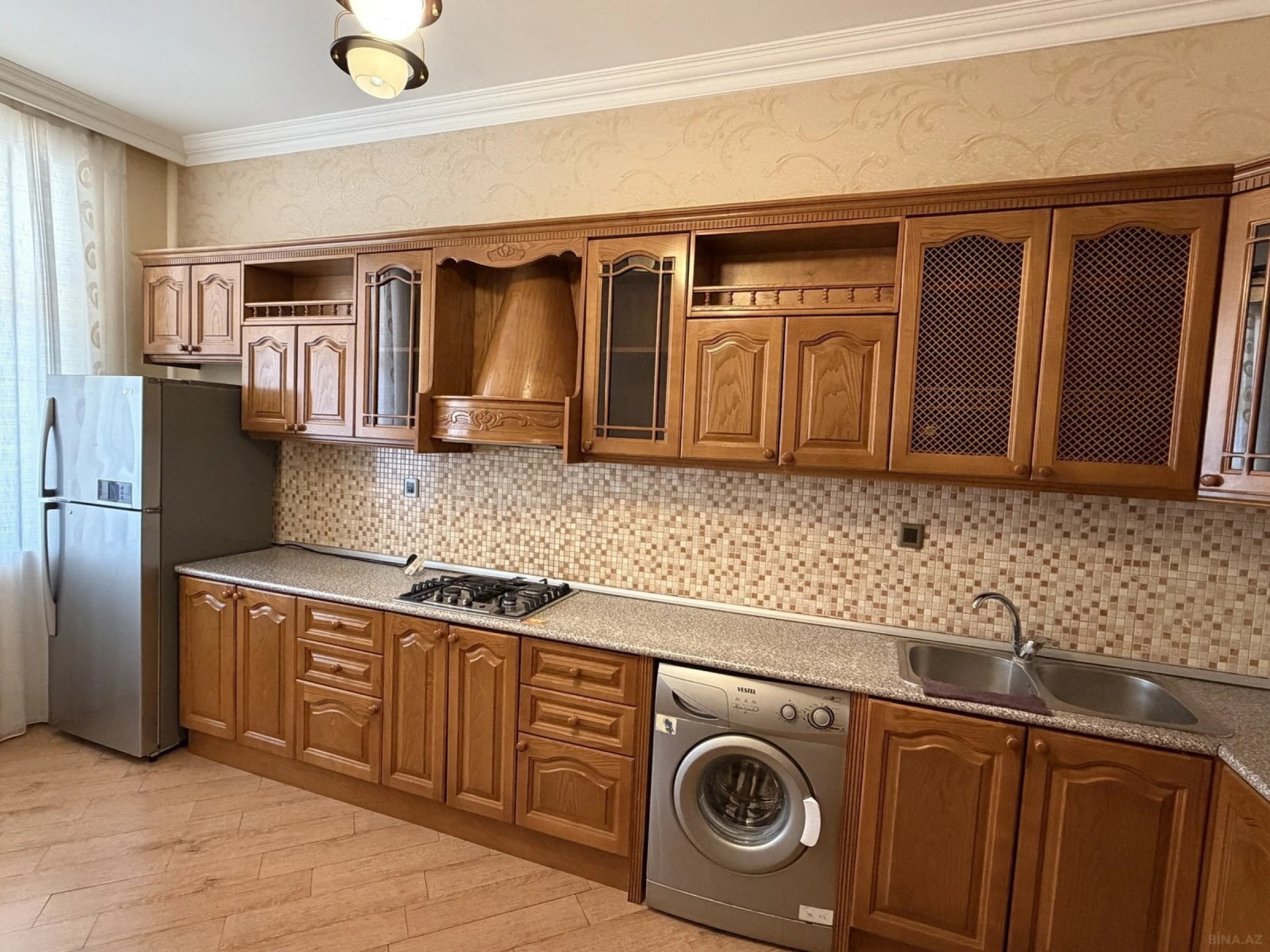 Satılır 2 otaqlı mənzil 106 m²