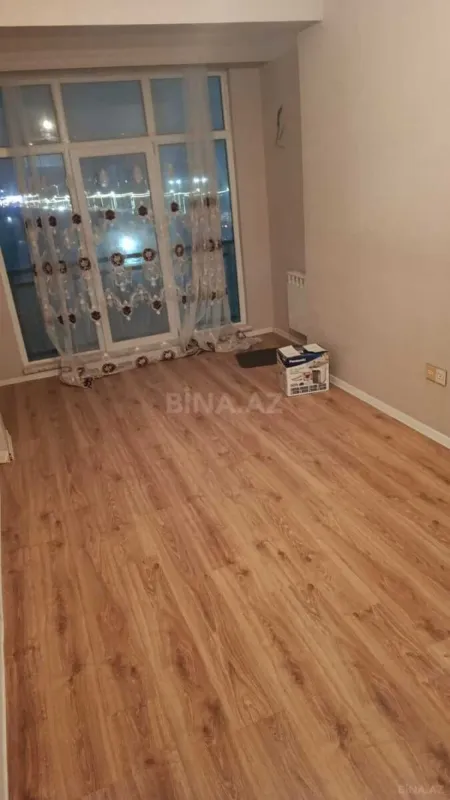 Kirayə verilir 2 otaqlı mənzil 78 m²