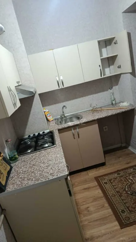 Kirayə verilir 2 otaqlı mənzil 78 m²