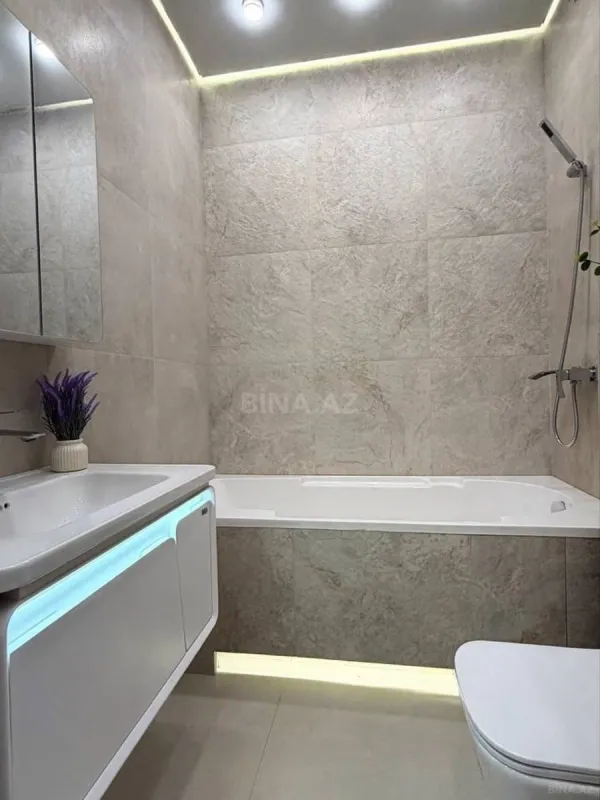 Kirayə verilir 3 otaqlı mənzil 110 m²