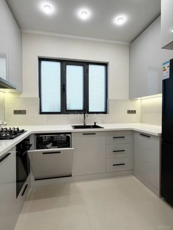 Kirayə verilir 3 otaqlı mənzil 110 m²