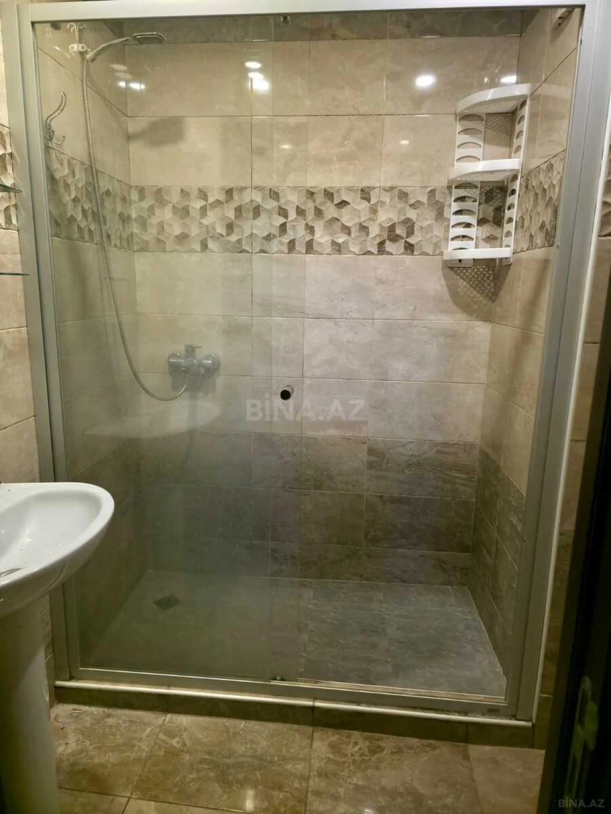 Kirayə verilir 3 otaqlı mənzil 87 m²