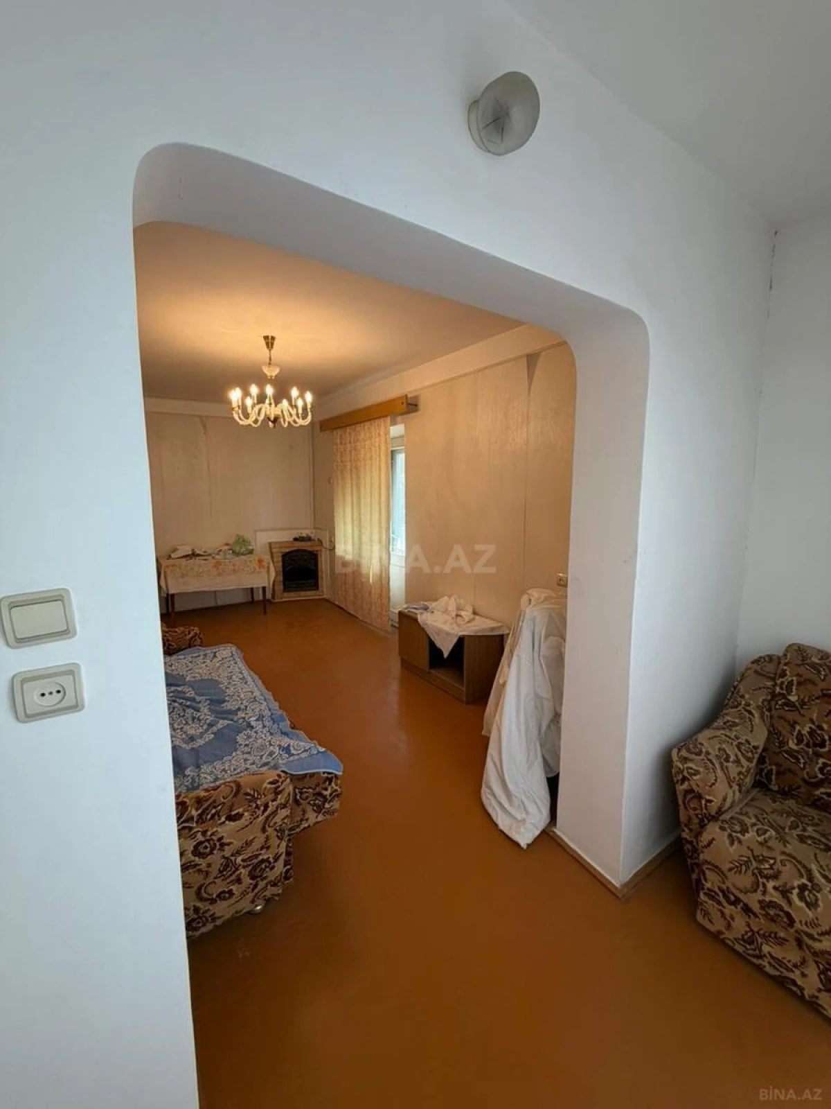 Satılır 4 otaqlı mənzil 100 m²