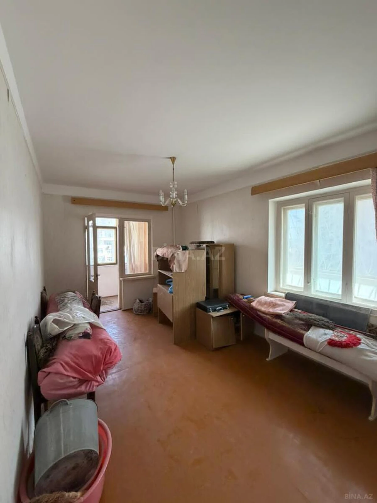 Satılır 4 otaqlı mənzil 100 m²