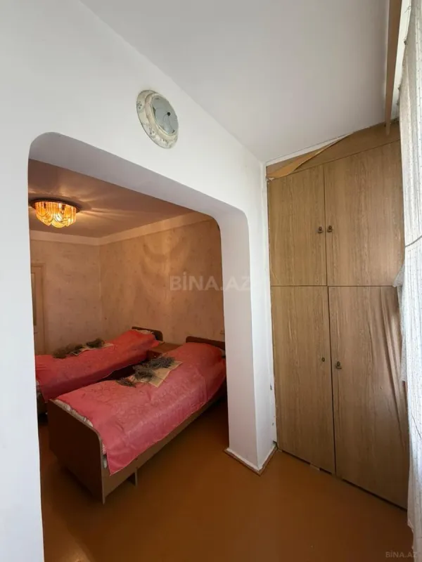 Satılır 4 otaqlı mənzil 100 m²