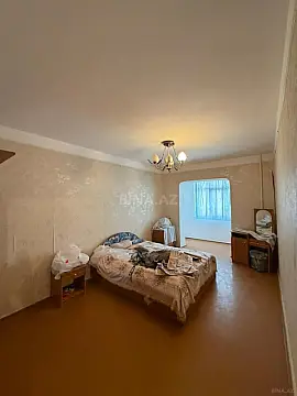 Satılır 4 otaqlı mənzil 100 m²