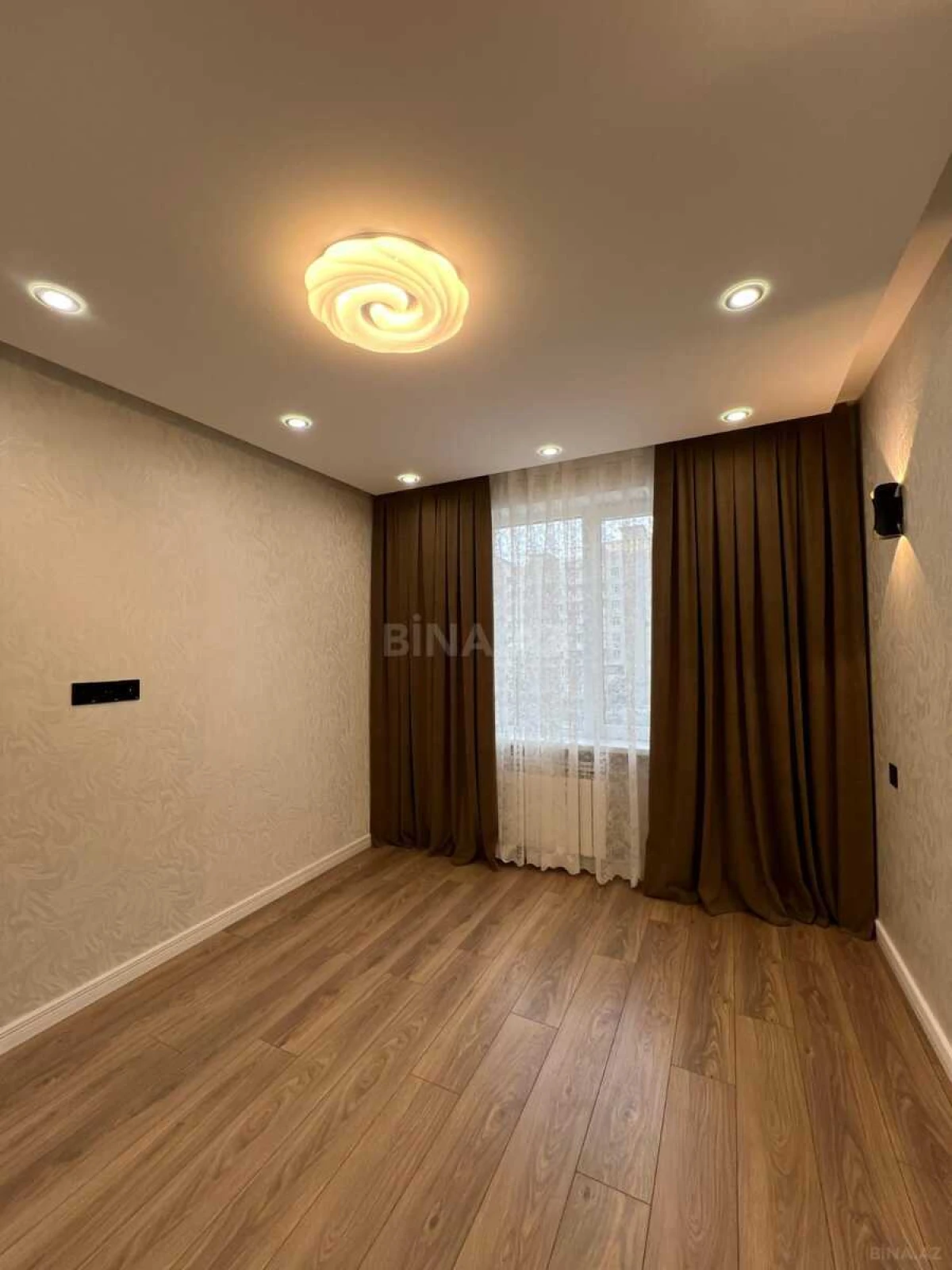Satılır 3 otaqlı mənzil 65 m²