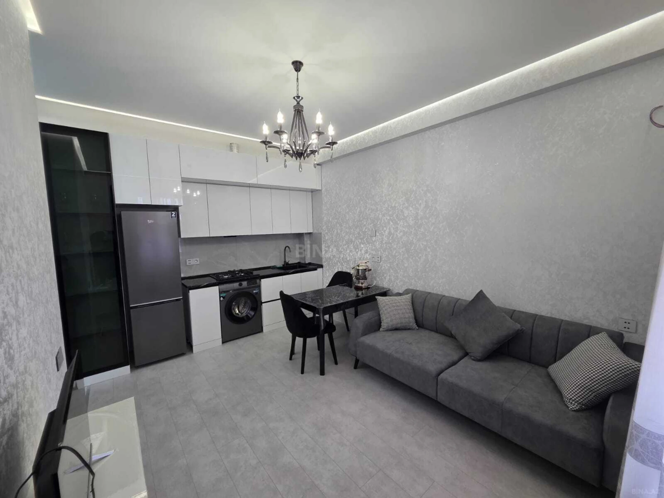 Kirayə verilir 2 otaqlı mənzil 50 m²