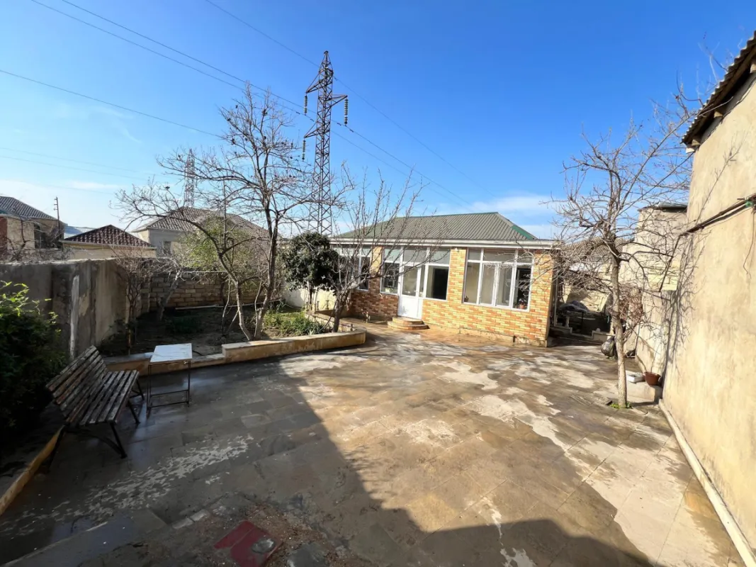 Satılır 3 otaqlı həyət evi 120 m²