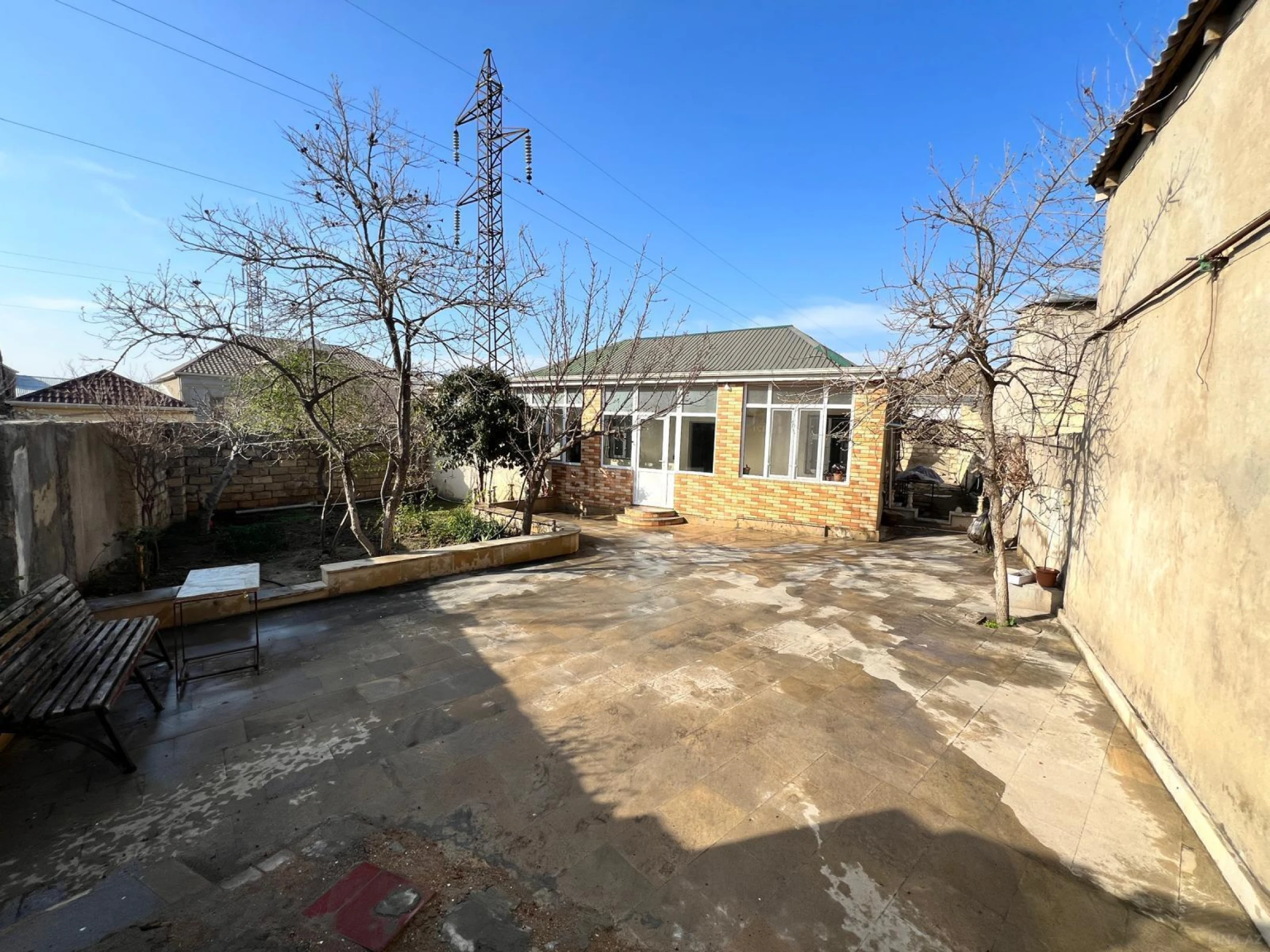 Satılır 3 otaqlı həyət evi 120 m²