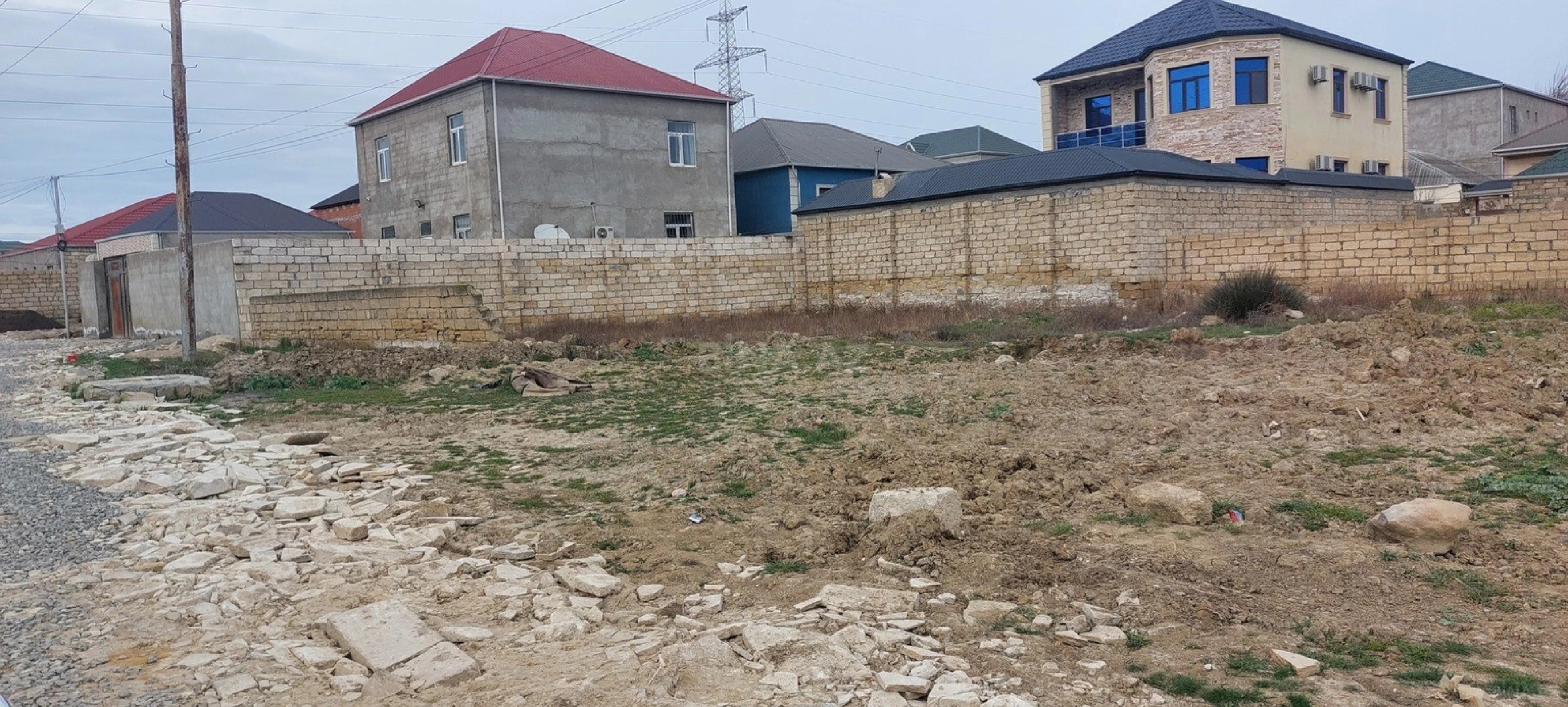 Satılır torpaq sahəsi 3 m²