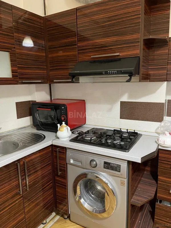 Satılır 3 otaqlı mənzil 108 m²