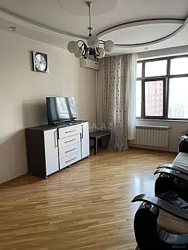 Satılır 3 otaqlı mənzil 108 m²