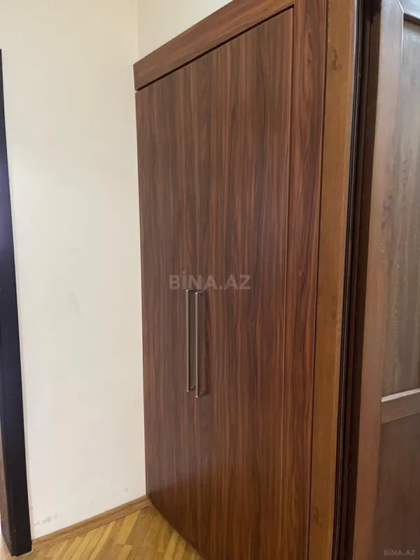 Satılır 3 otaqlı mənzil 108 m²