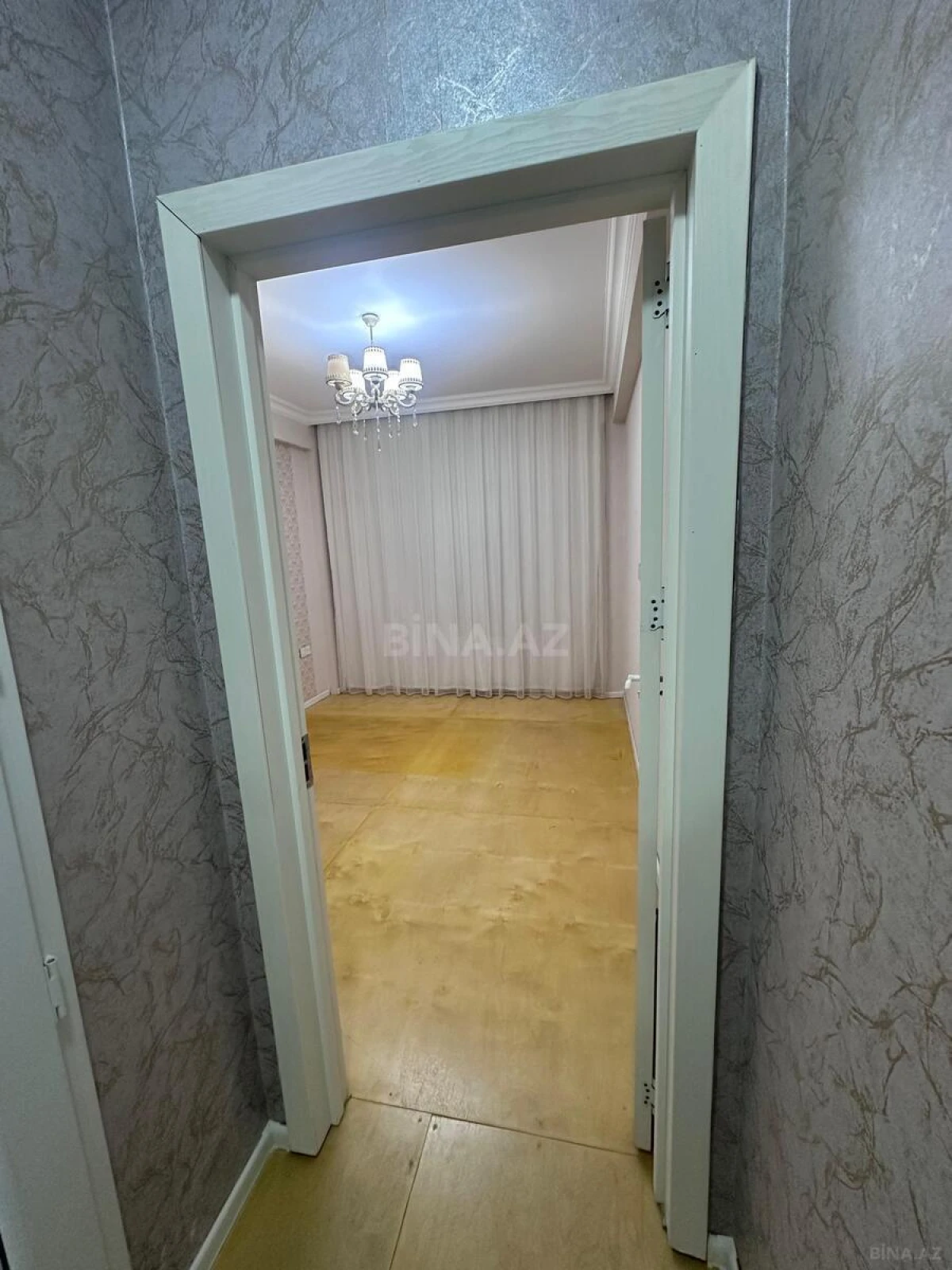 Satılır 2 otaqlı mənzil 53 m²