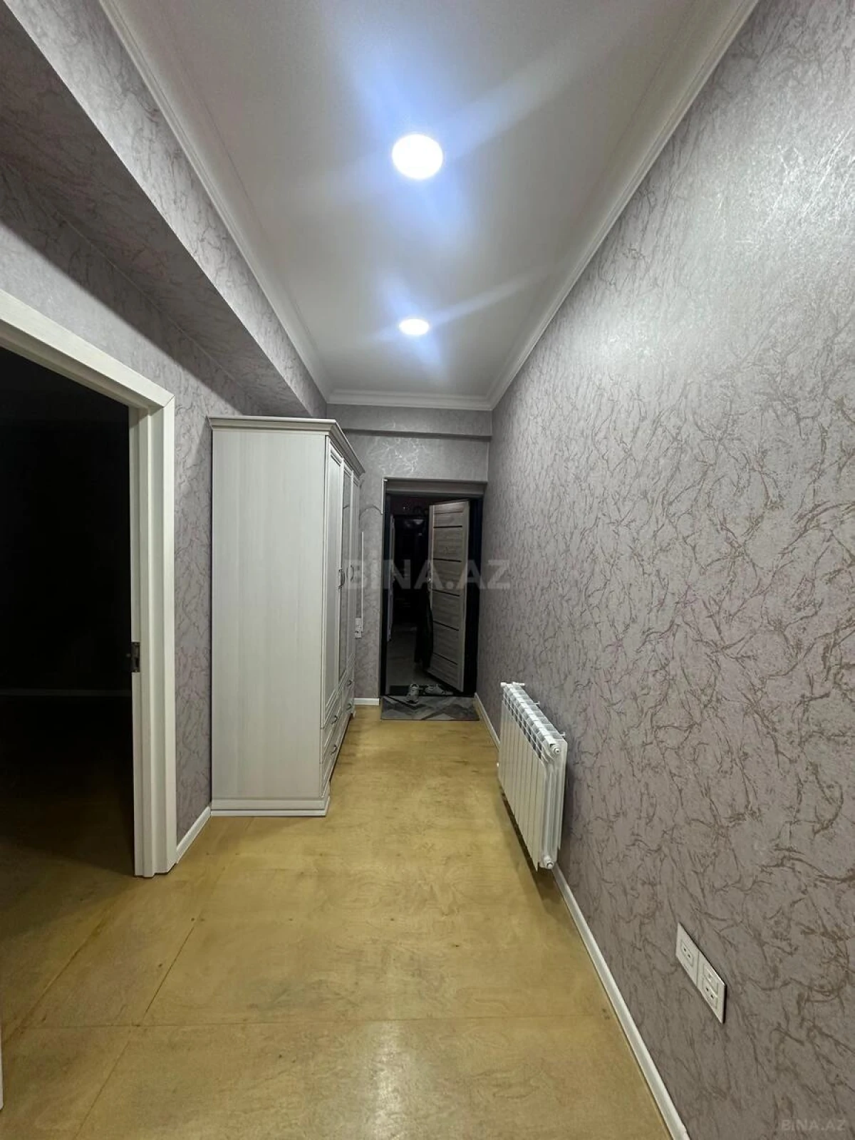 Satılır 2 otaqlı mənzil 53 m²