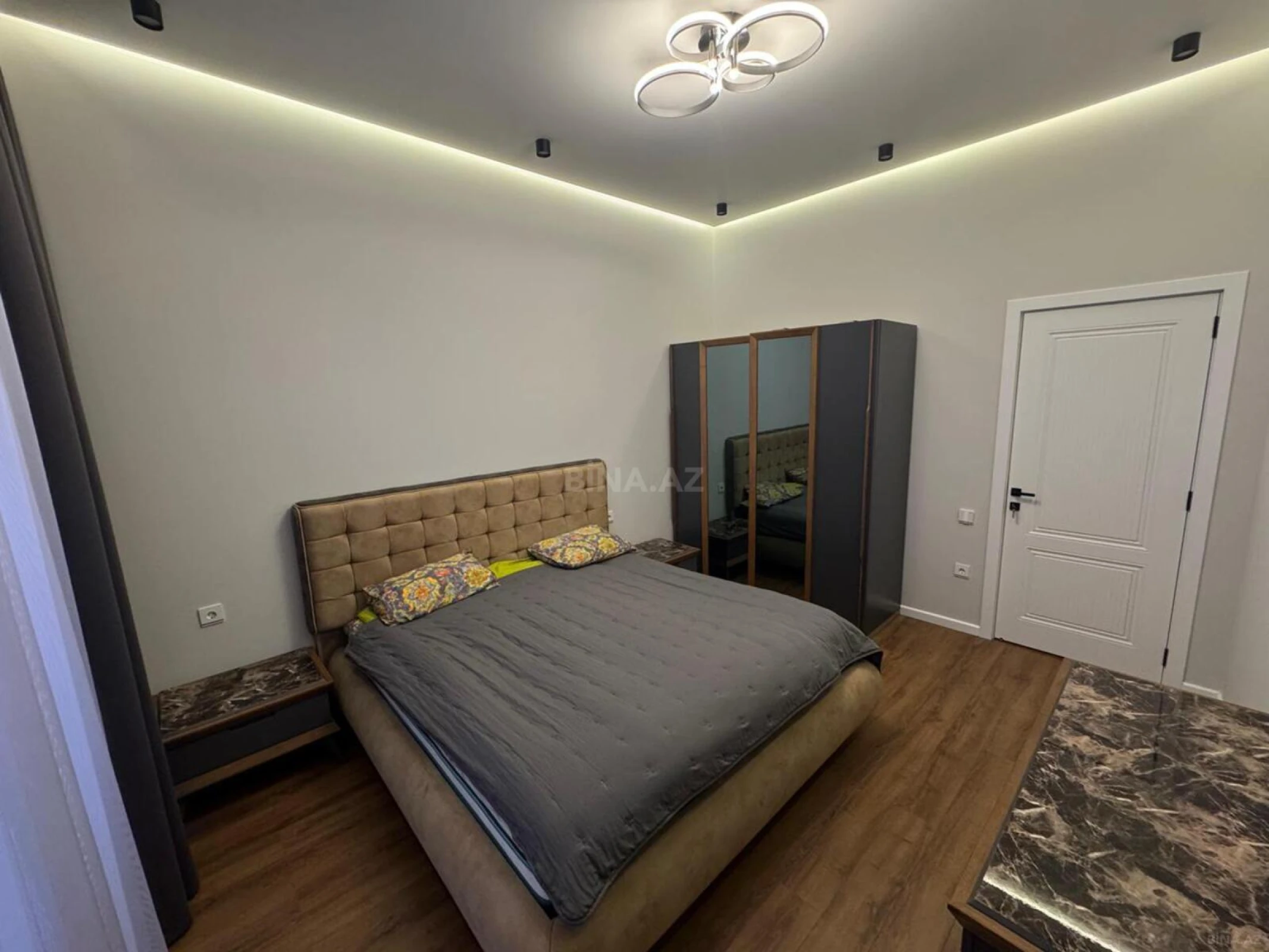 Kirayə verilir 3 otaqlı mənzil 87 m²