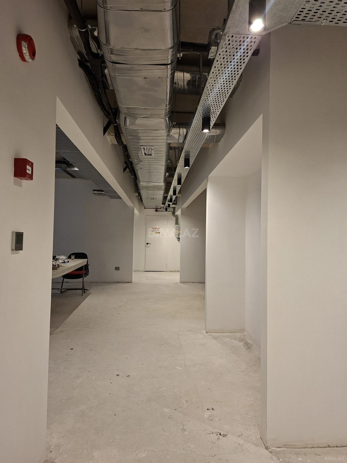 Kirayə verilir obyekt 860 m²