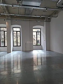 Kirayə verilir obyekt 860 m² — Bakı, Sahil qəs. 860.00 m²