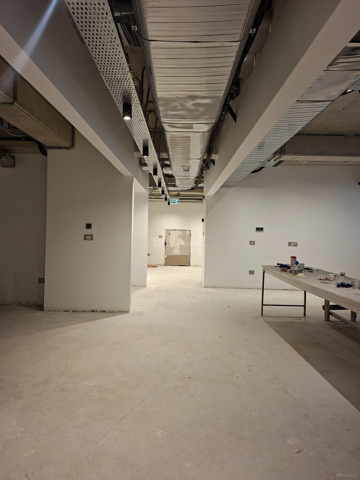 Kirayə verilir obyekt 860 m²