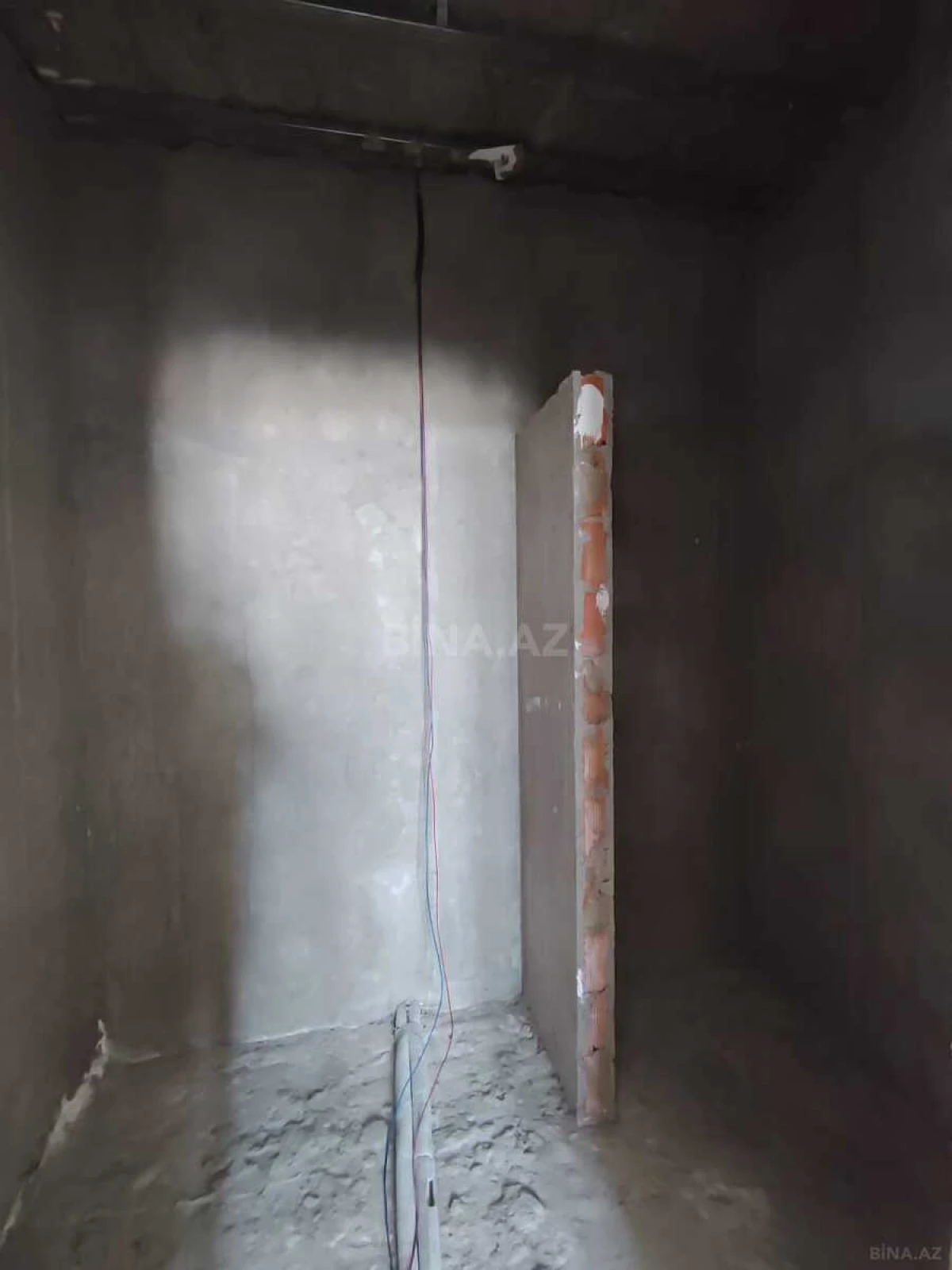 Satılır 2 otaqlı mənzil 65 m²