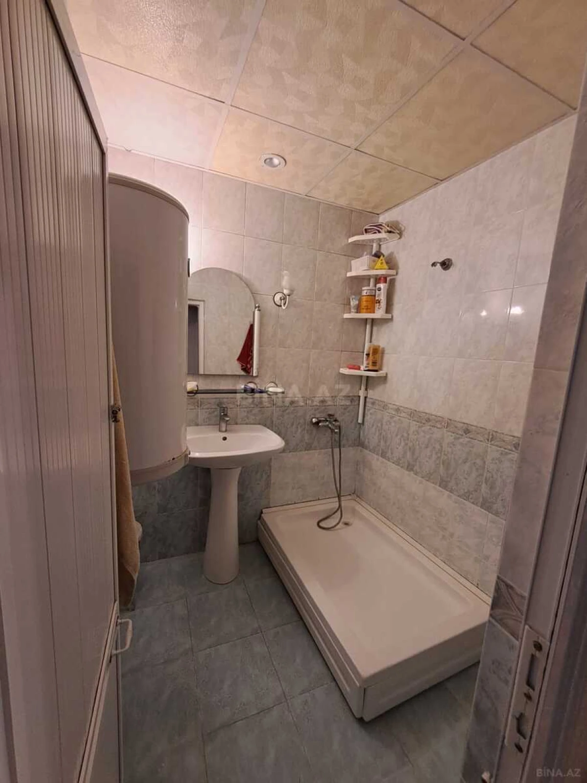 Satılır 5 otaqlı mənzil 125 m²