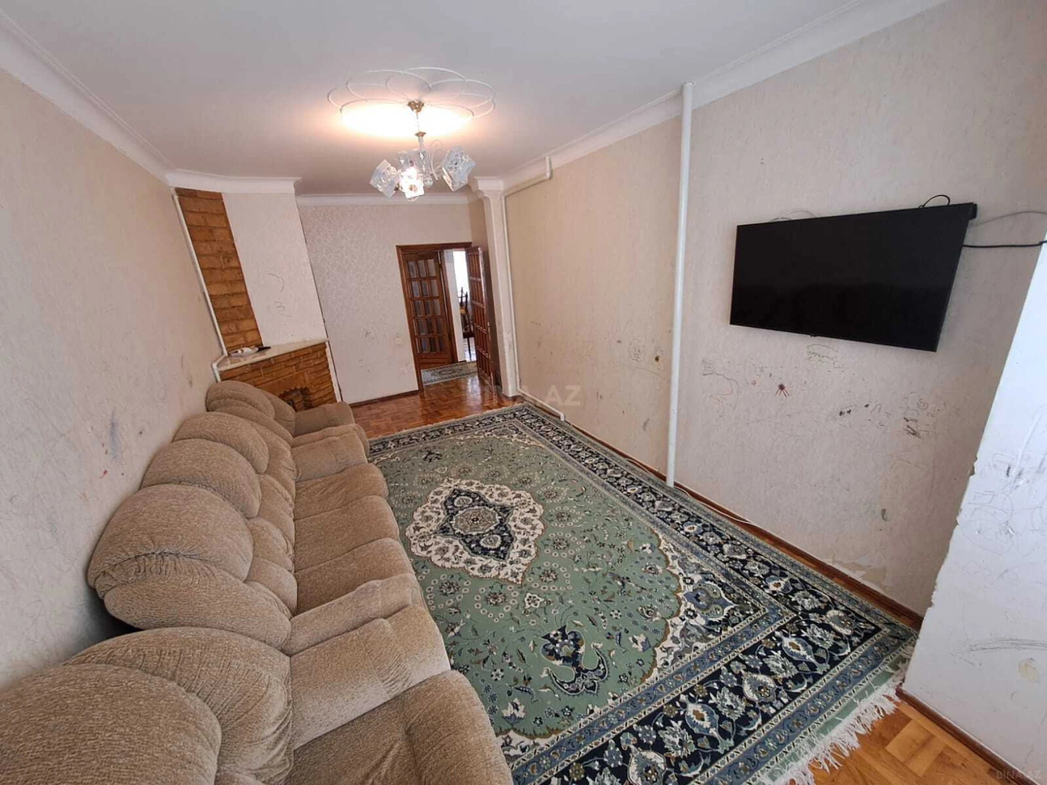 Satılır 5 otaqlı mənzil 125 m²