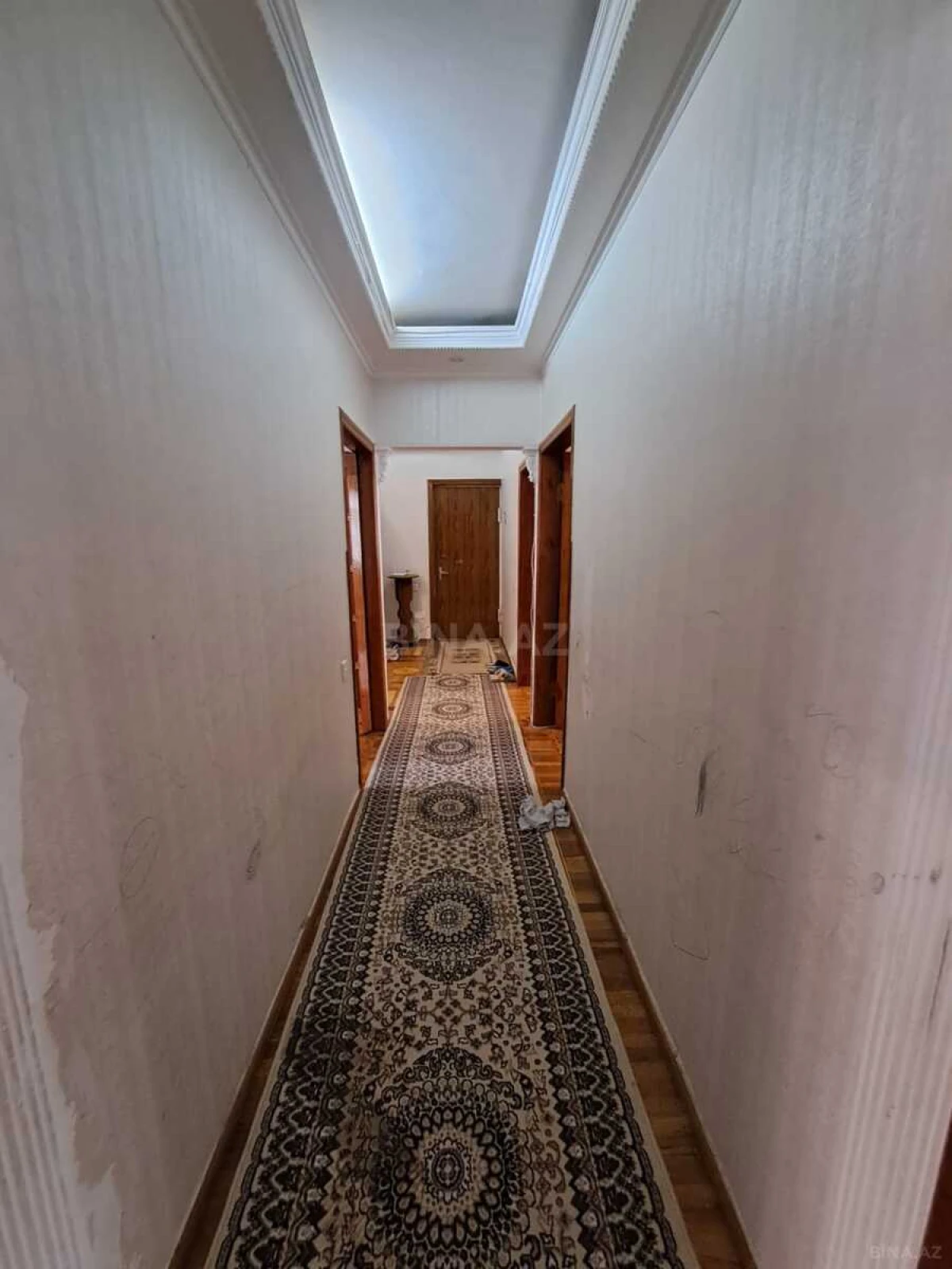 Satılır 5 otaqlı mənzil 125 m²