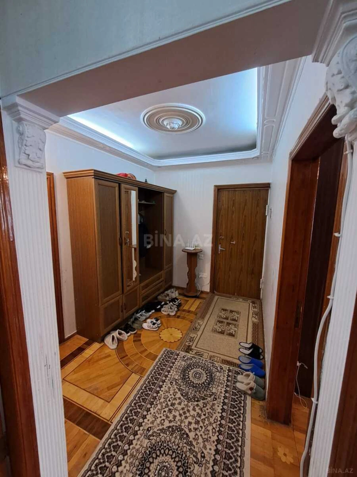 Satılır 5 otaqlı mənzil 125 m²