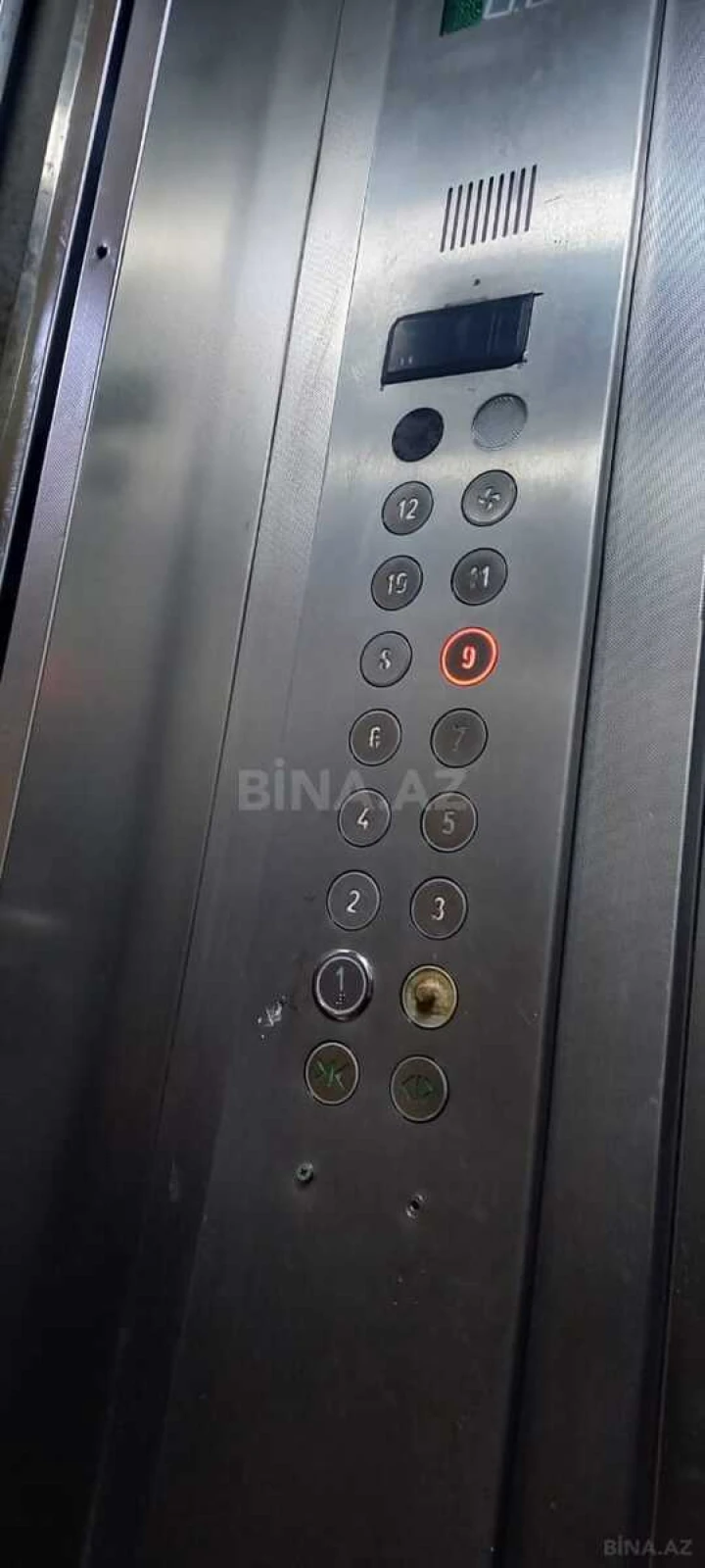 Satılır 3 otaqlı mənzil 90 m²