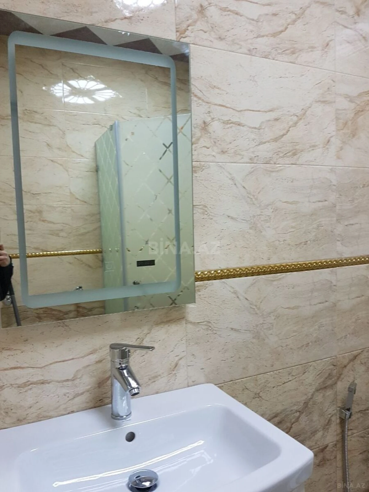 Kirayə verilir 2 otaqlı mənzil 45 m²