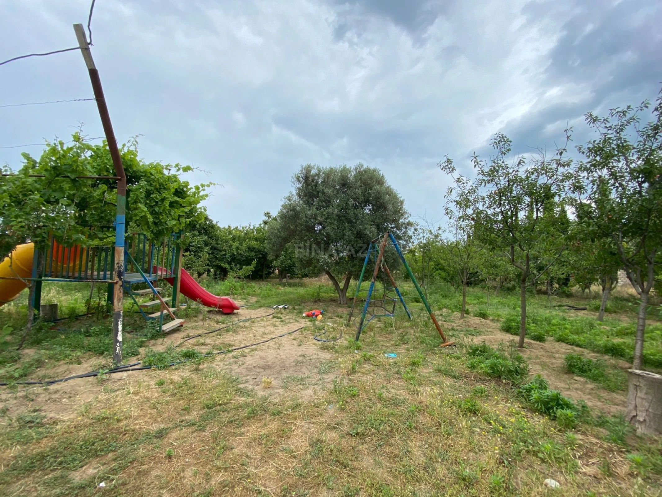 Satılır 5 otaqlı həyət evi 140 m²