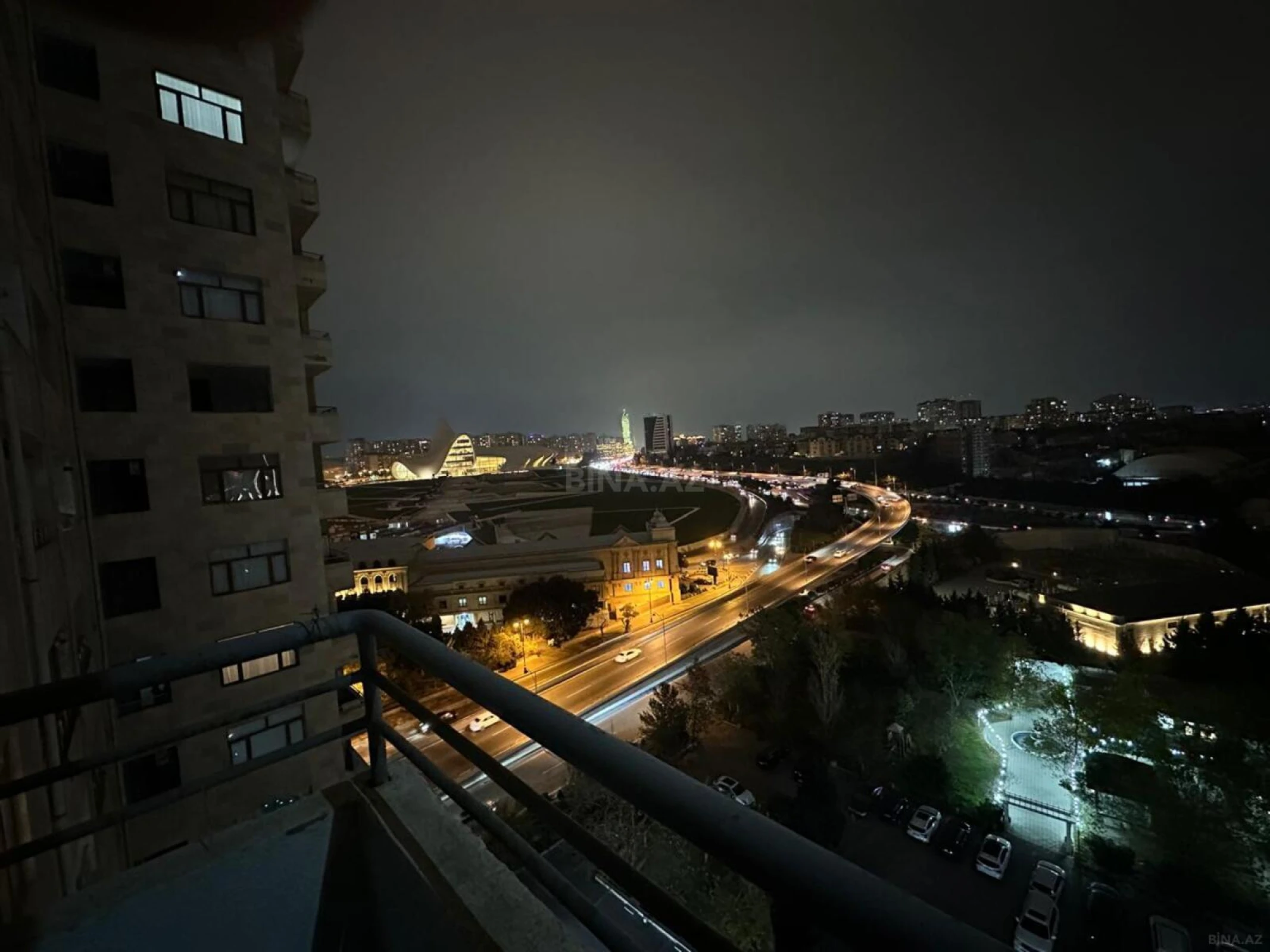 Kirayə verilir 3 otaqlı mənzil 107 m²