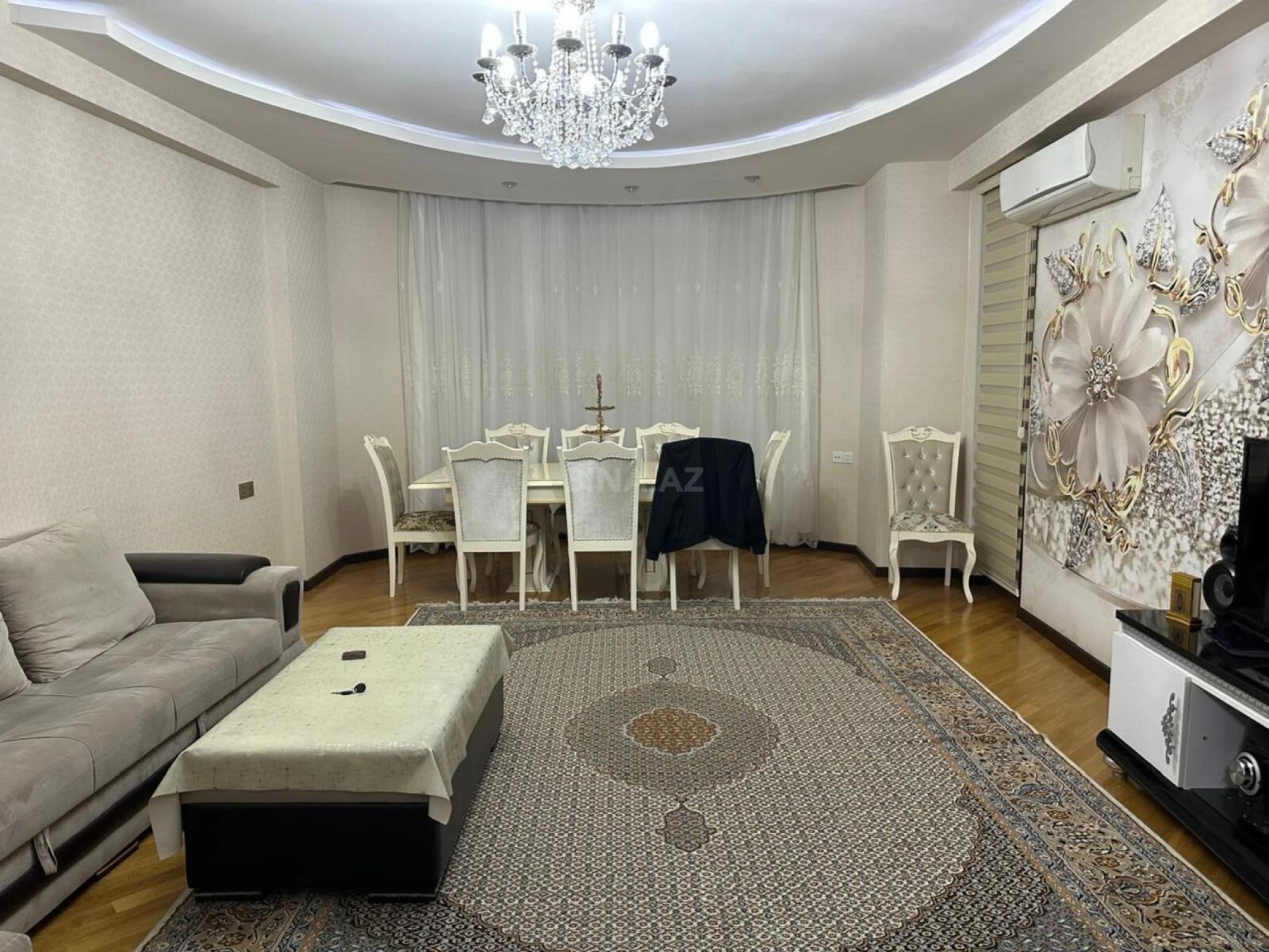 Kirayə verilir 3 otaqlı mənzil 107 m²