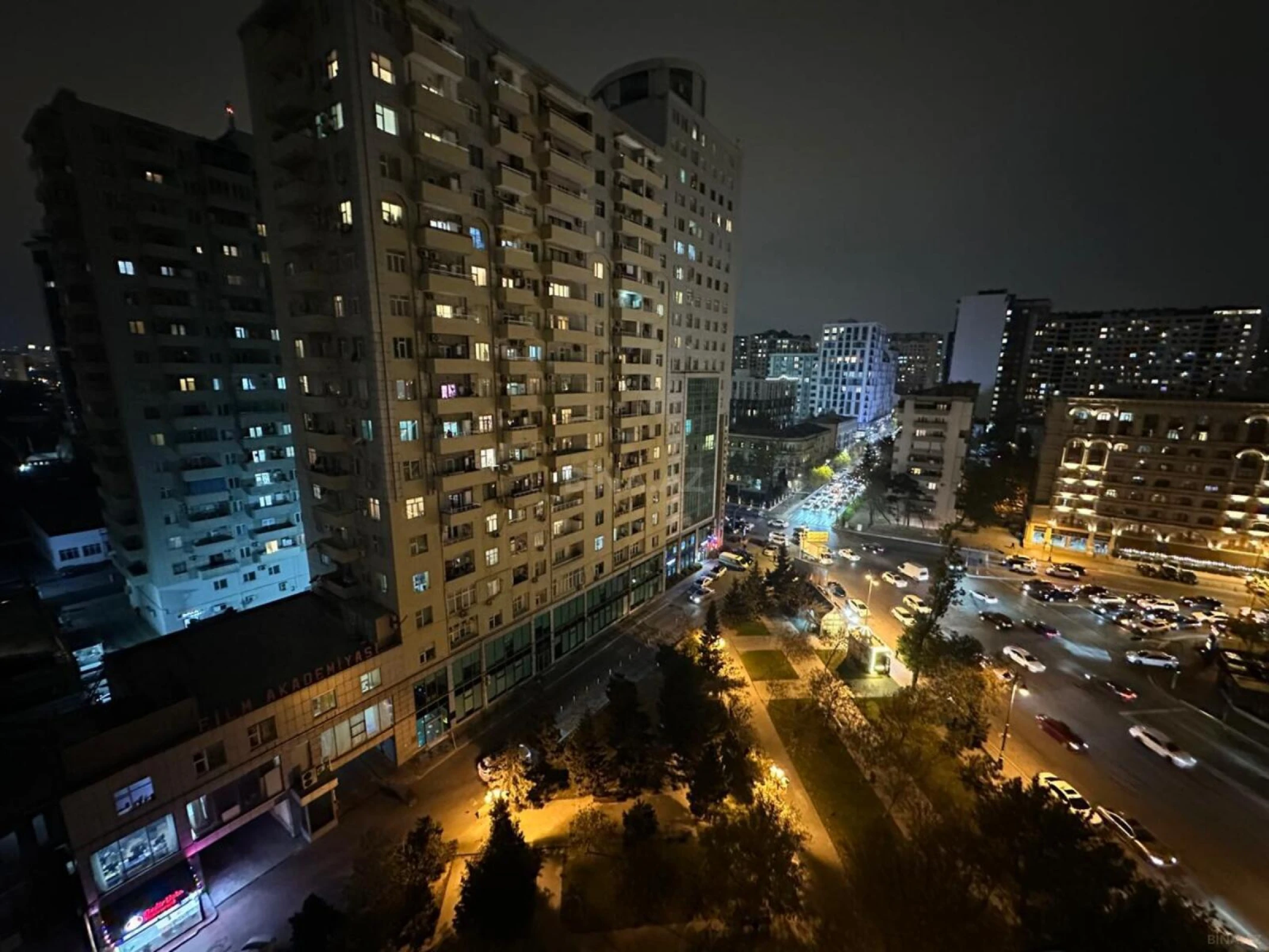 Kirayə verilir 3 otaqlı mənzil 107 m²