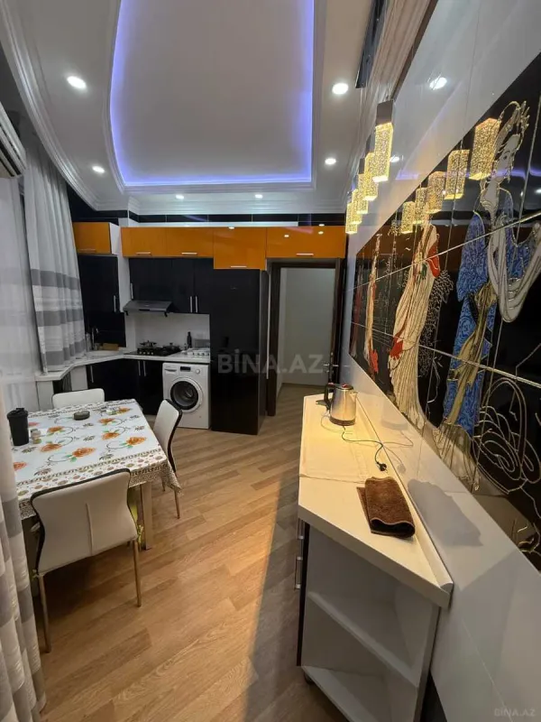 Kirayə verilir 2 otaqlı mənzil 119 m²