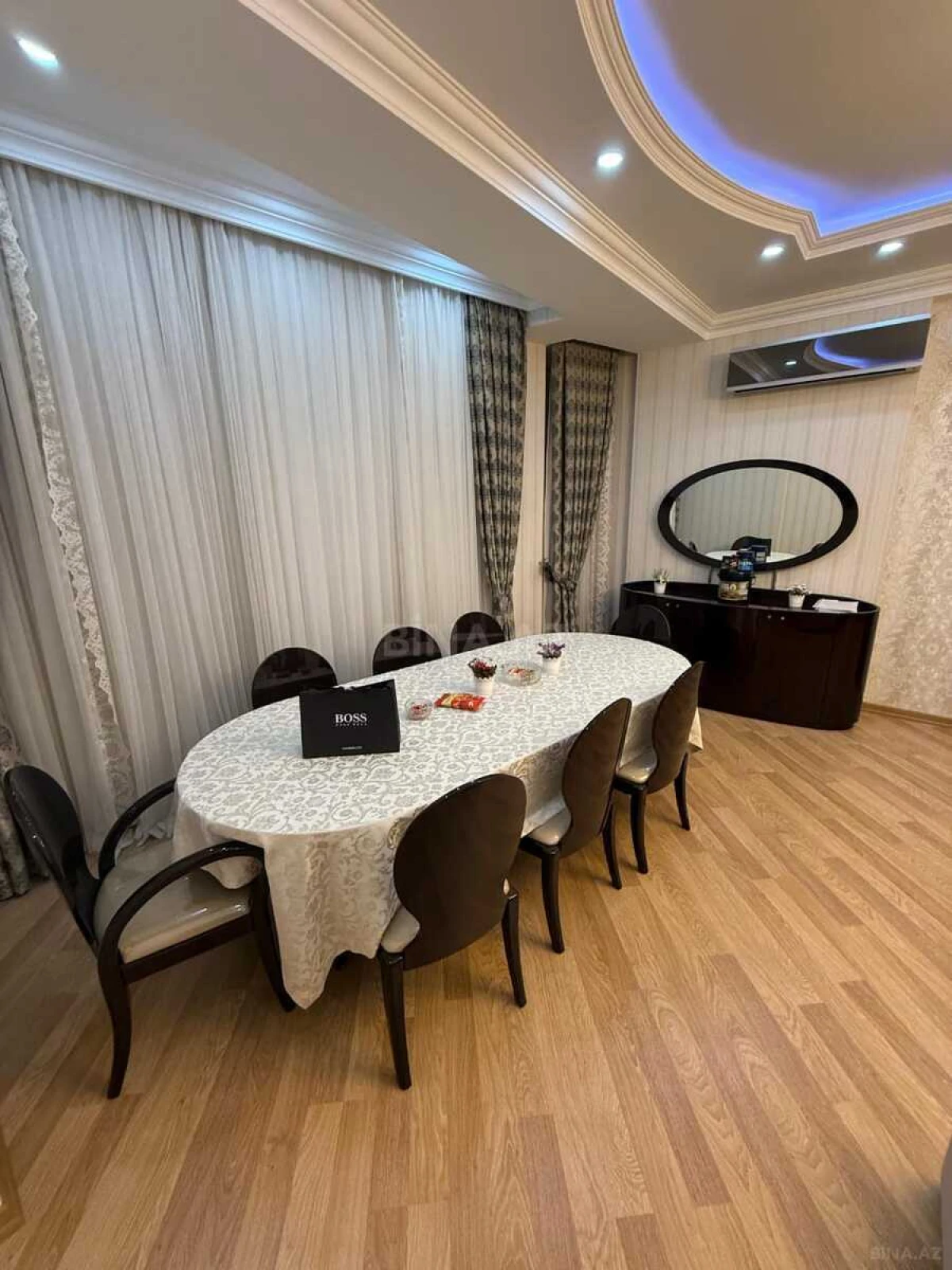 Kirayə verilir 2 otaqlı mənzil 119 m²