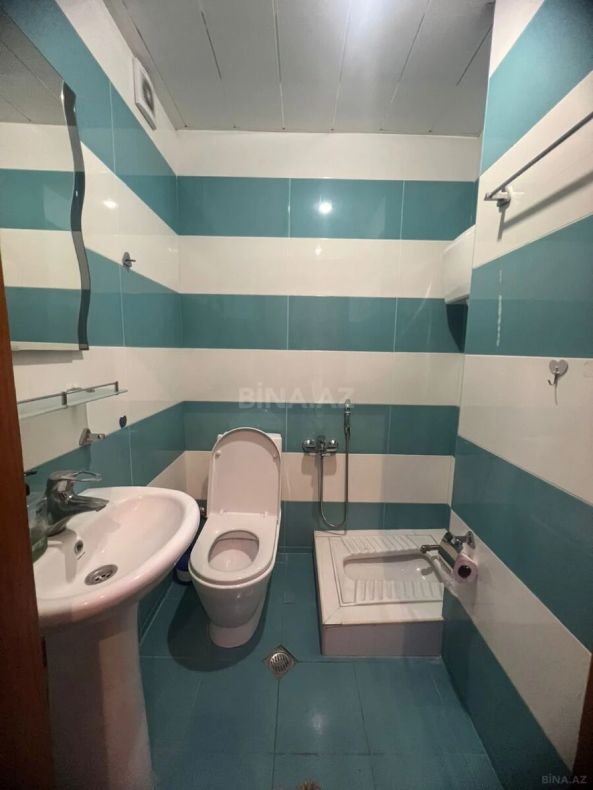 Kirayə verilir 3 otaqlı mənzil 145 m²