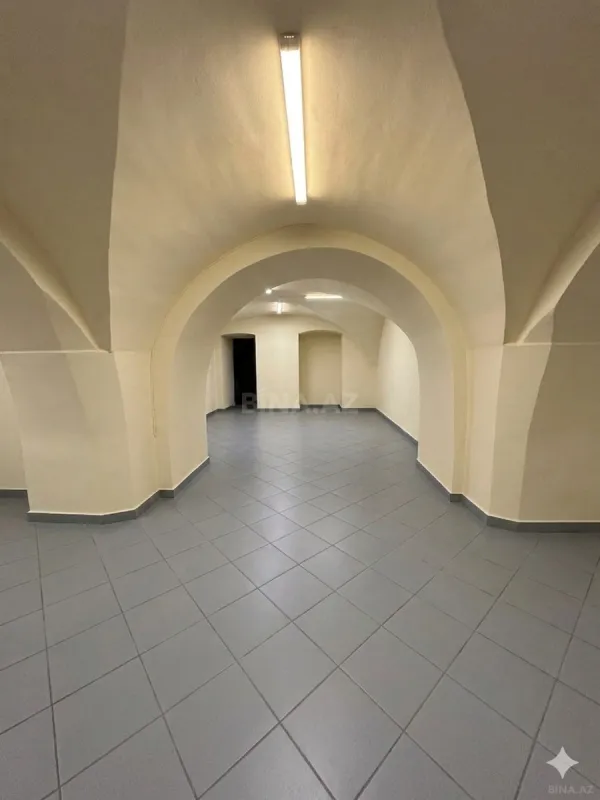 Satılır obyekt 126 m²