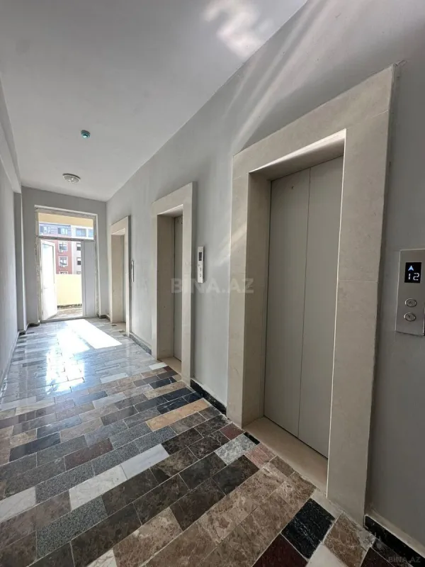 Satılır 3 otaqlı mənzil 147 m²