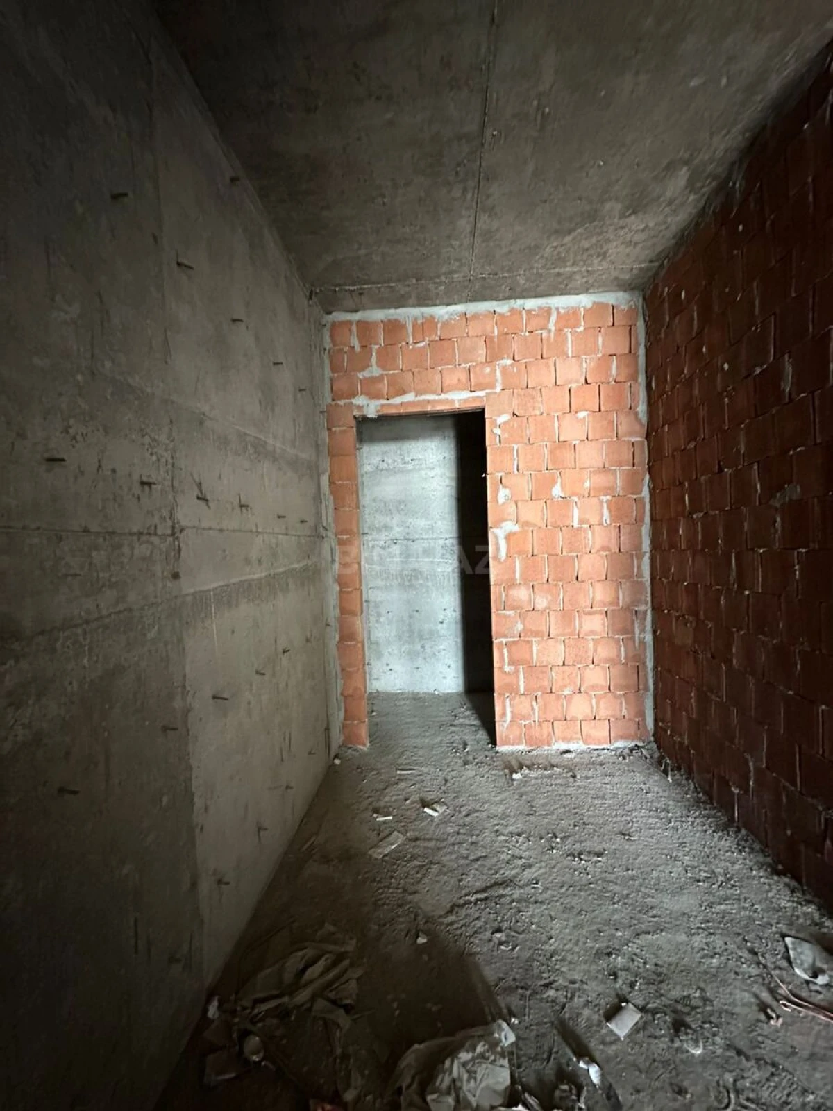 Satılır 3 otaqlı mənzil 147 m²