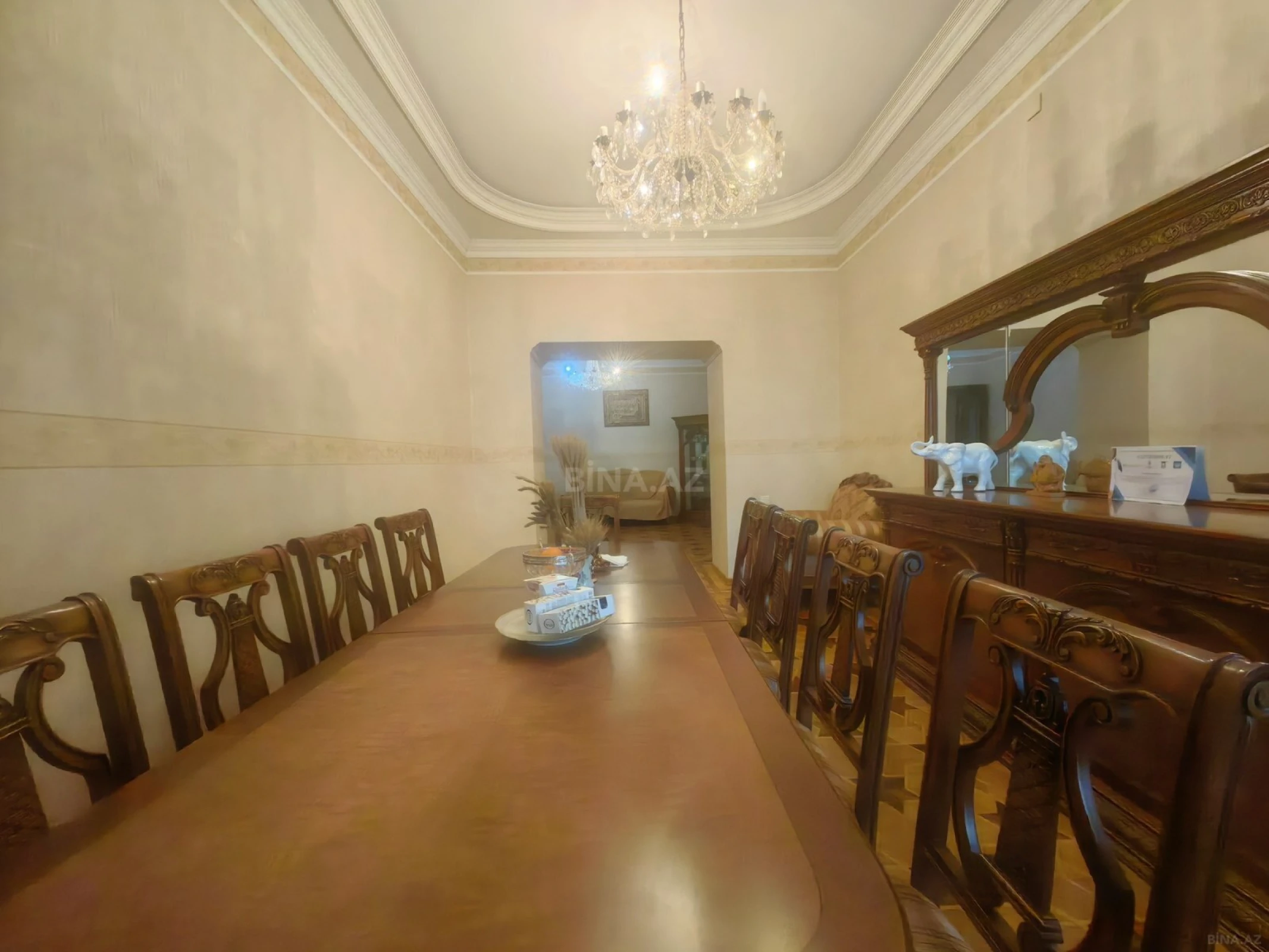 Satılır 4 otaqlı mənzil 130 m²